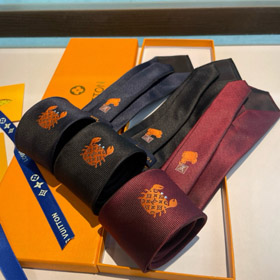 Louis Vuitton (LV) Classic Monogram Crab Silk Tie-6573  